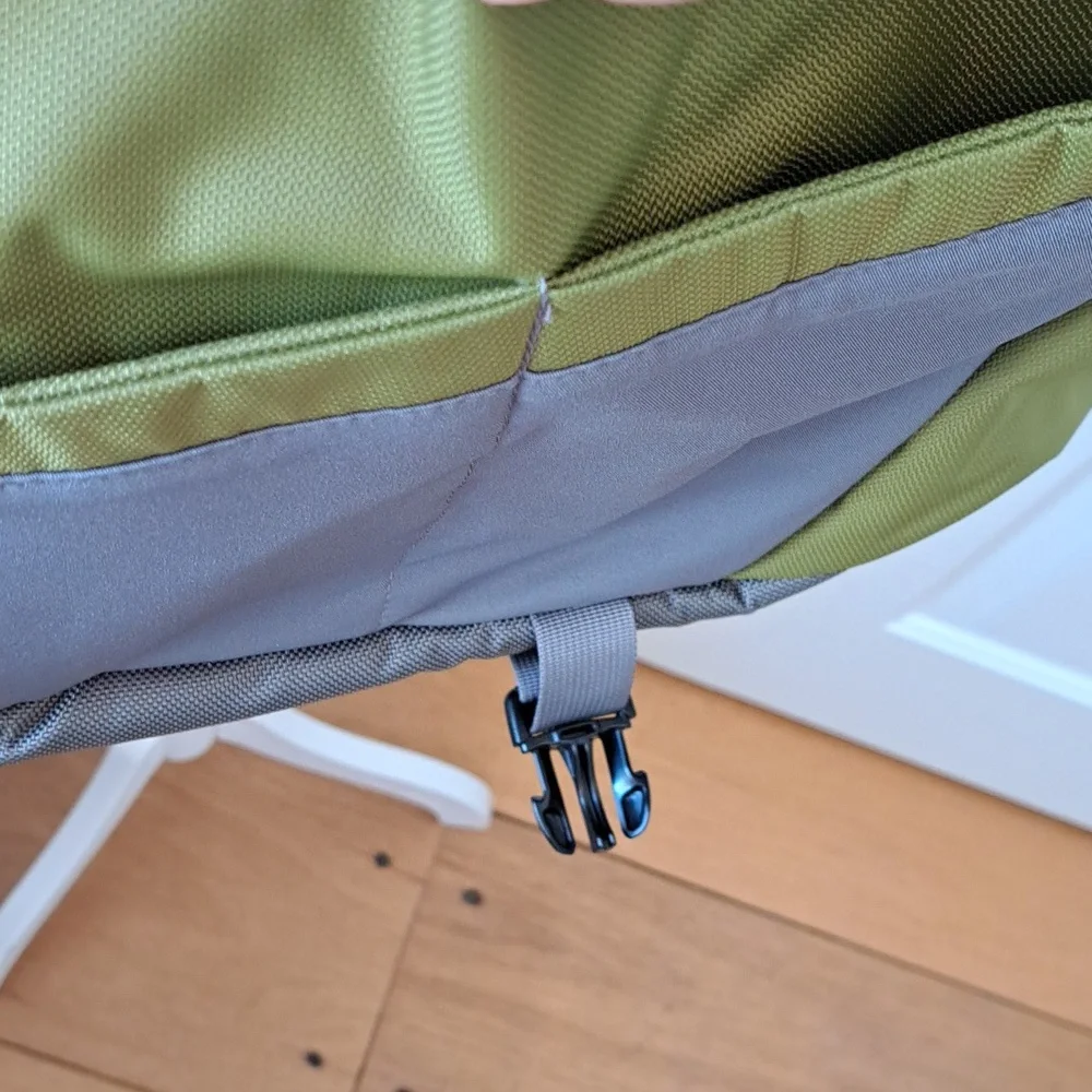 NWT Go Gaga The Daddy‎ Messenger/Diaper Nylon Green/Grey Bag Fabric Strap/Pad